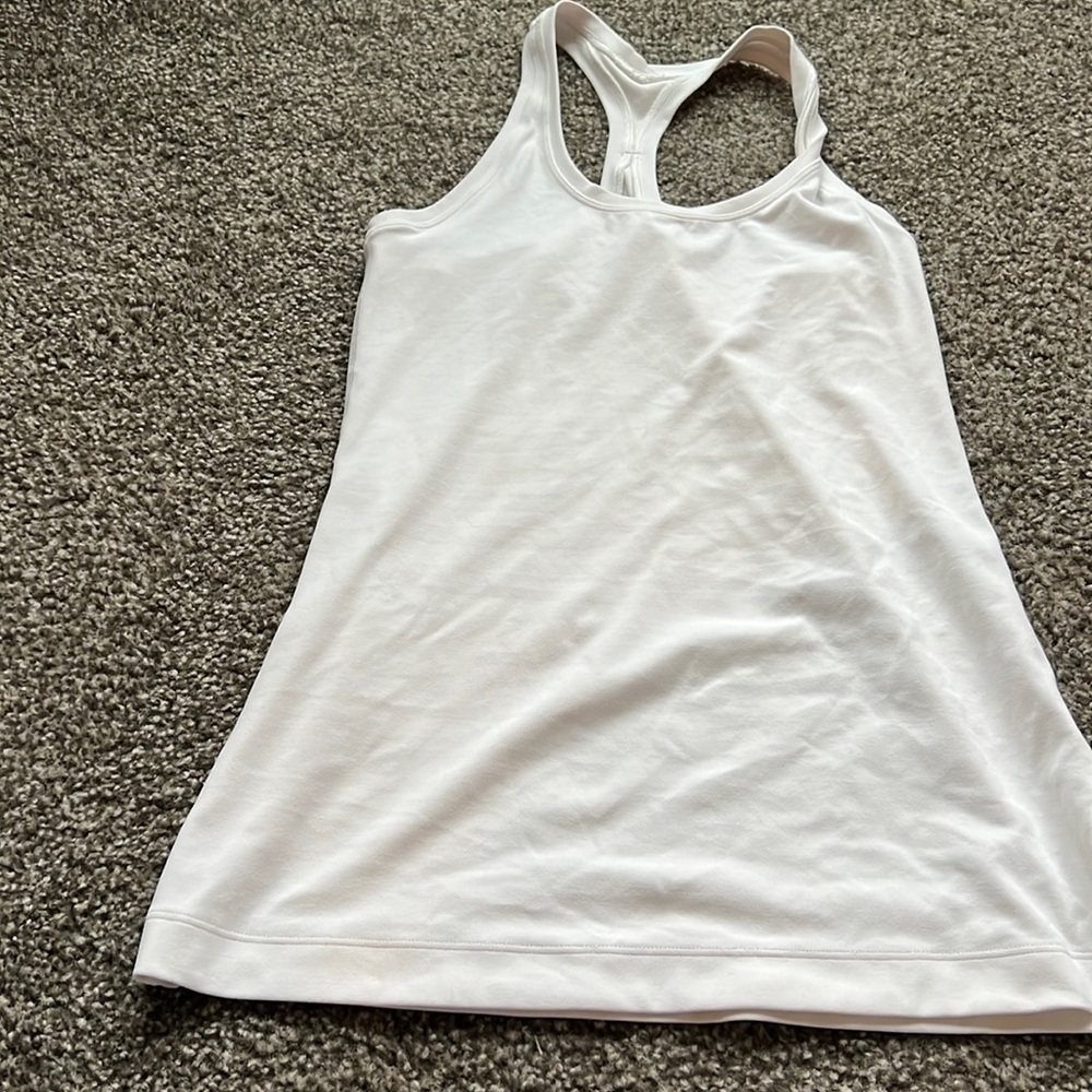 Lululemon Tank size 6